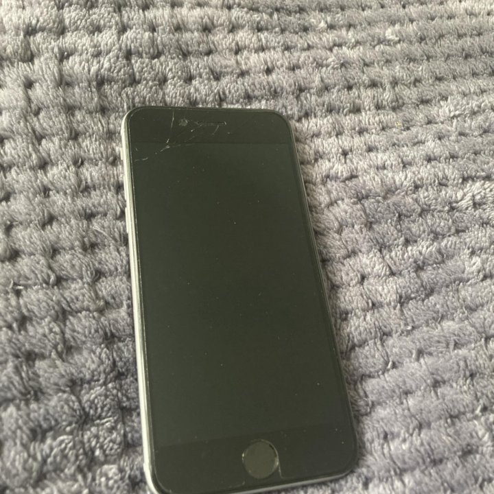 Телефон IPhone 6s