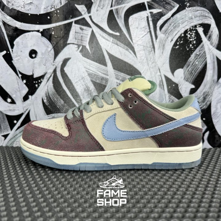 Кроссовки Nike SB Dunk Low CSC