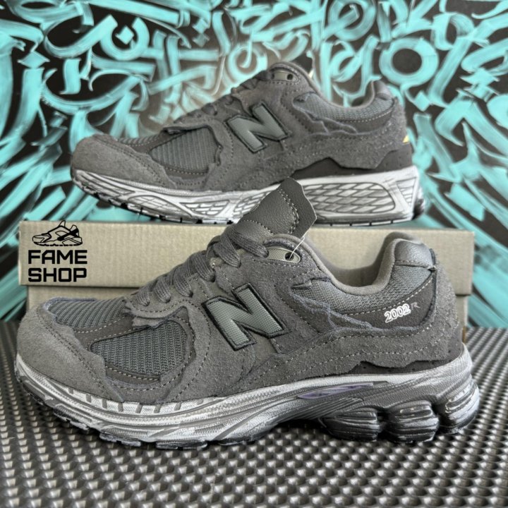 Кроссовки мужские New Balance 2002R