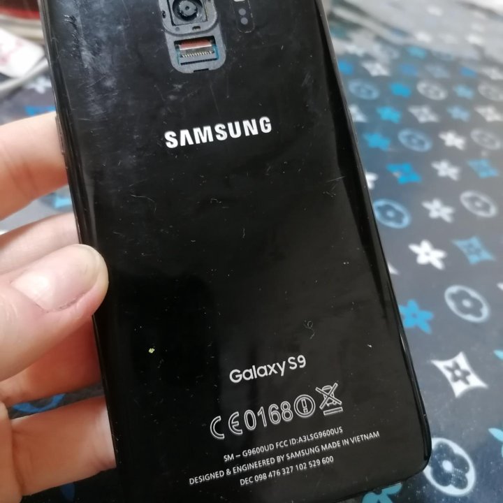 Samsung Galaxy S9, 4/64 ГБ ремонт требуется