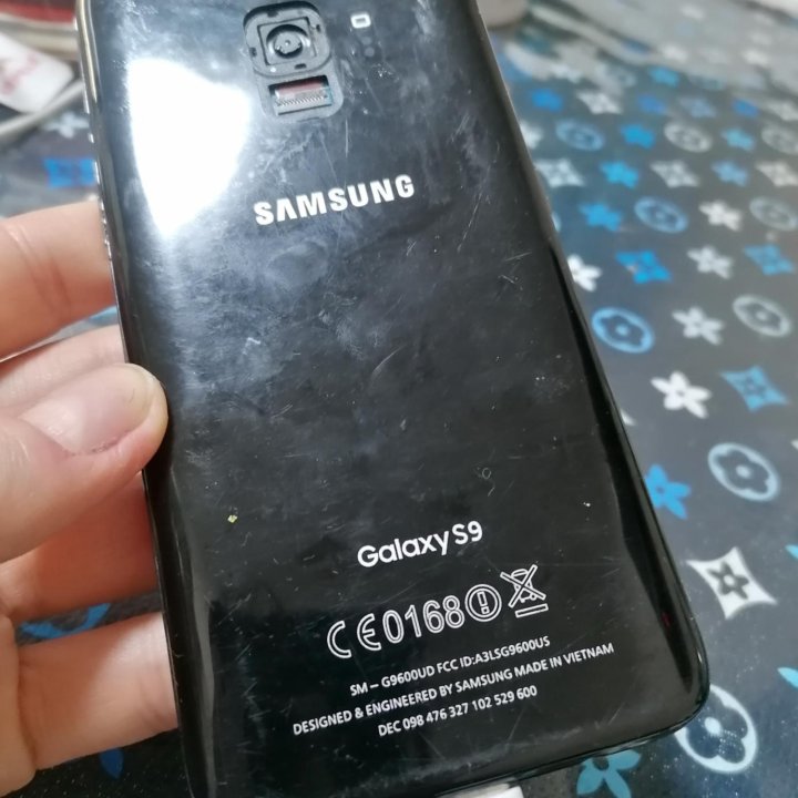 Samsung Galaxy S9, 4/64 ГБ ремонт требуется