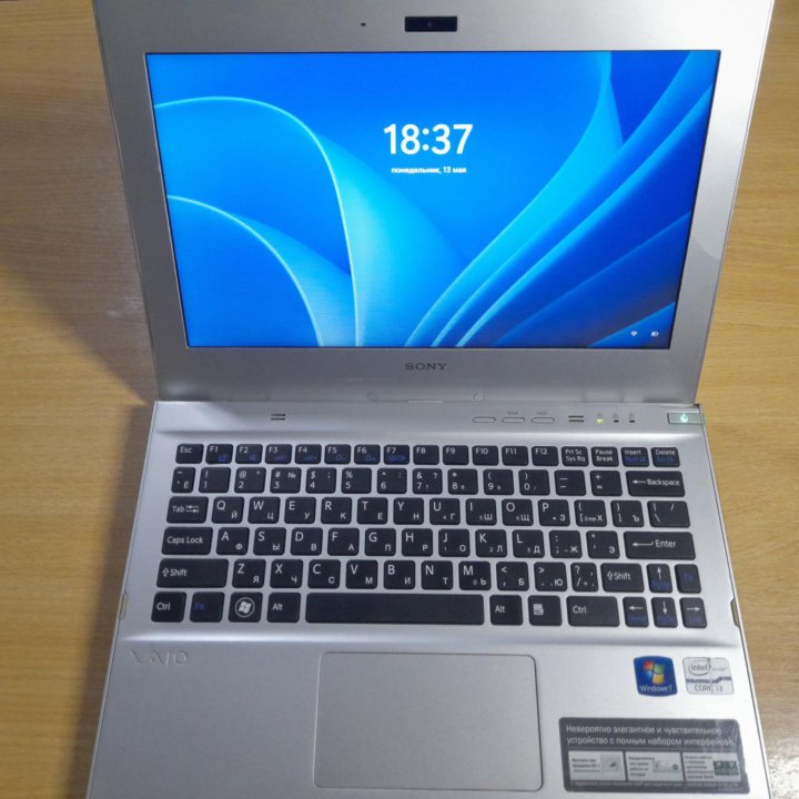 Ультрабук Sony vaio SVT-1111M1R/S