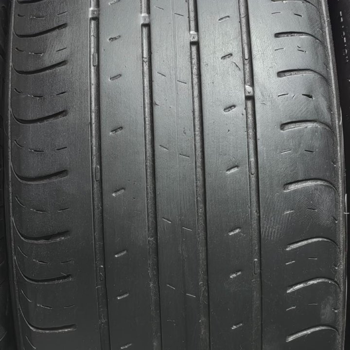 215/60R17 96H Kumho Solus Sa01+