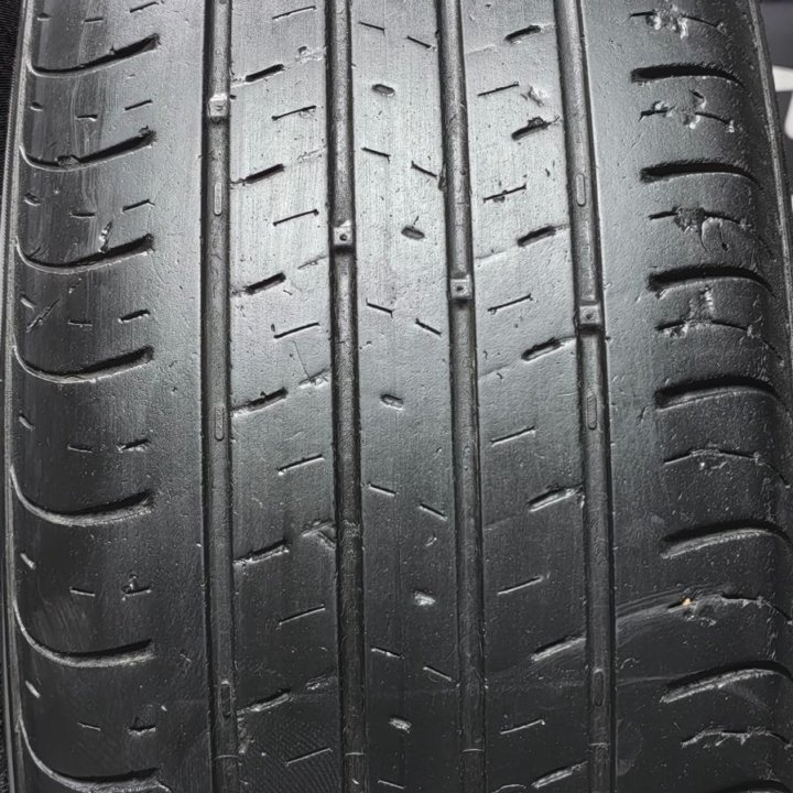 215/60R17 96H Kumho Solus Sa01+