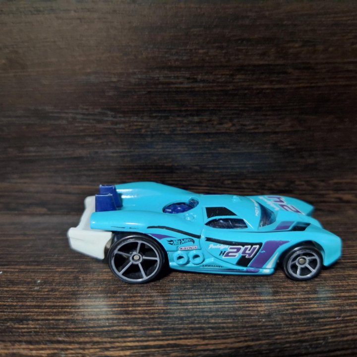 Машинка Hot Wheels