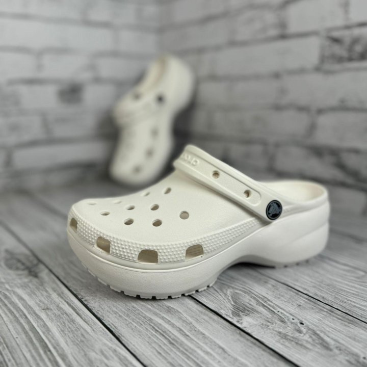 Crocs женские