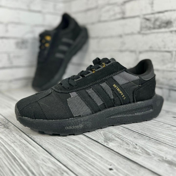 Кроссовки adidas RETROPY E5