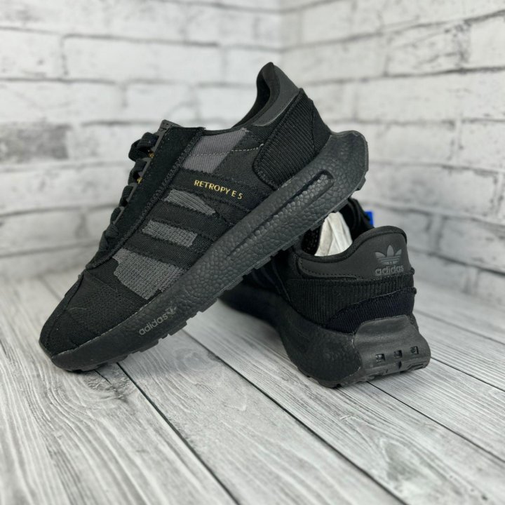 Кроссовки adidas RETROPY E5