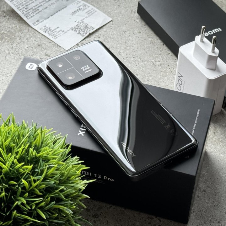 Идеальный Xiaomi 13 Pro 12/512Gb Black