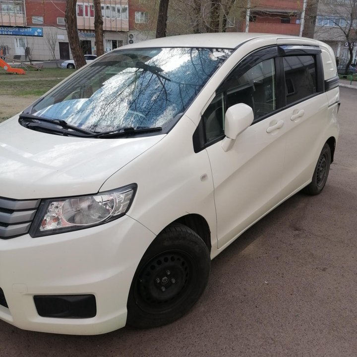 Honda Freed, 2010