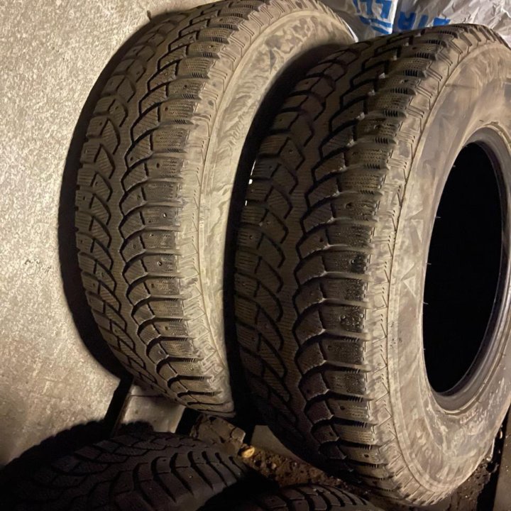 Резина зимняя Bridgestone 245/70 R16