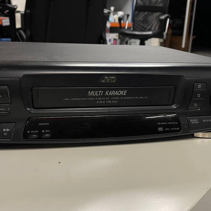 Продам Видеомагнитофон JVC HR-J52MS. Б/У