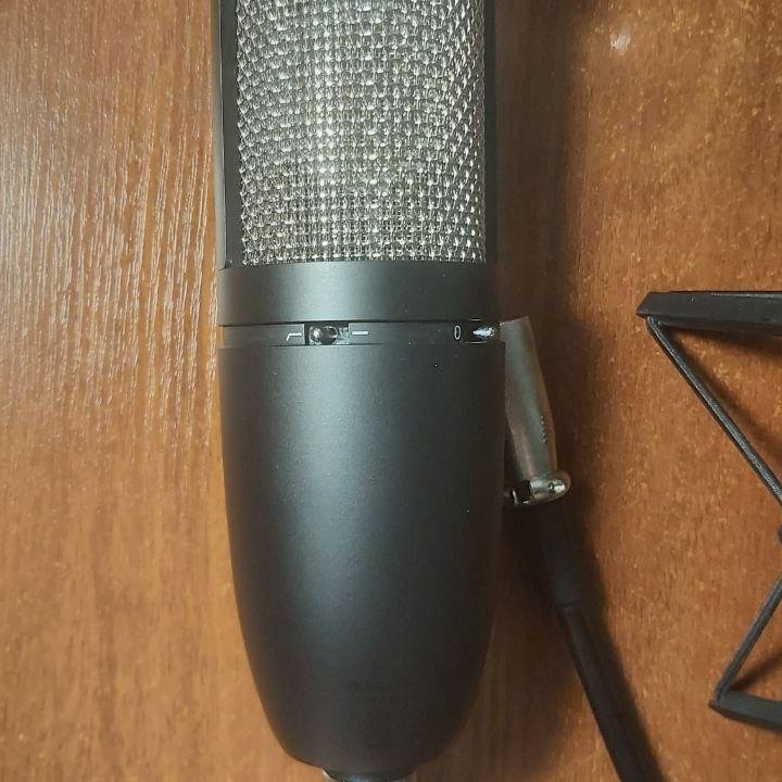 AKG P420 и PF80 микрофон и поп-фильтр