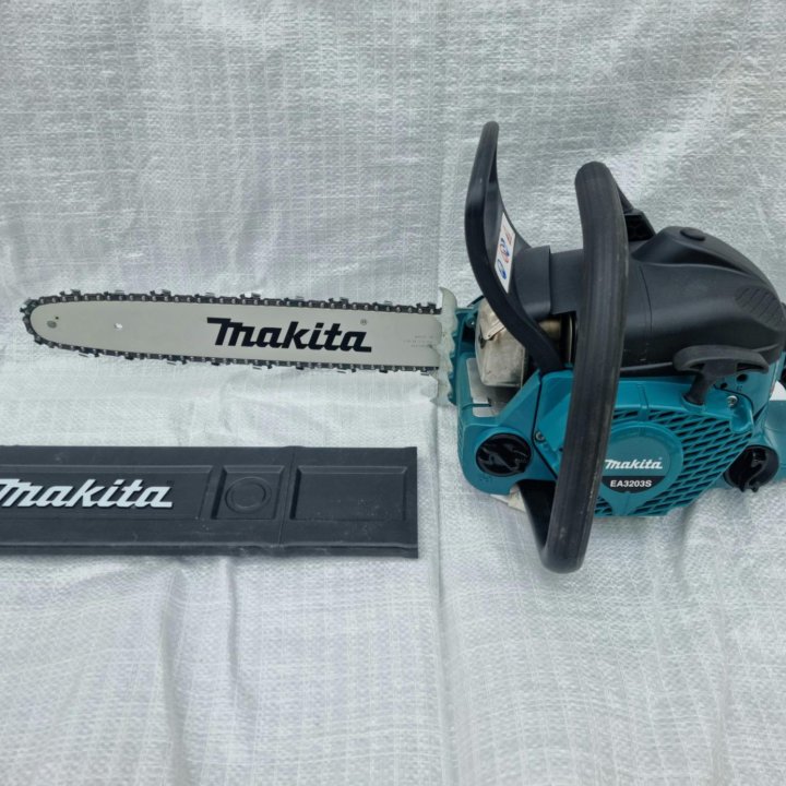 Бензиновая пила Makita EA3203S-40