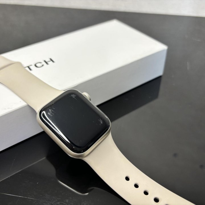 Часы Apple Watch SE 2023 44mm