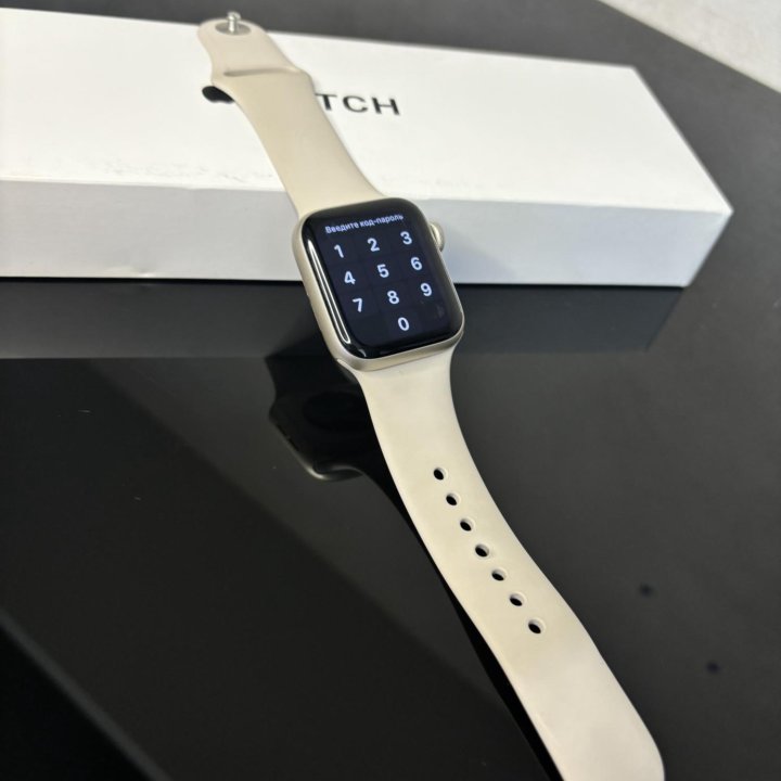 Часы Apple Watch SE 2023 44mm