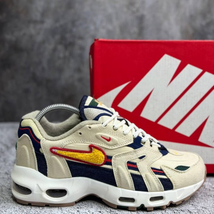 Кроссовки Nike Air Max