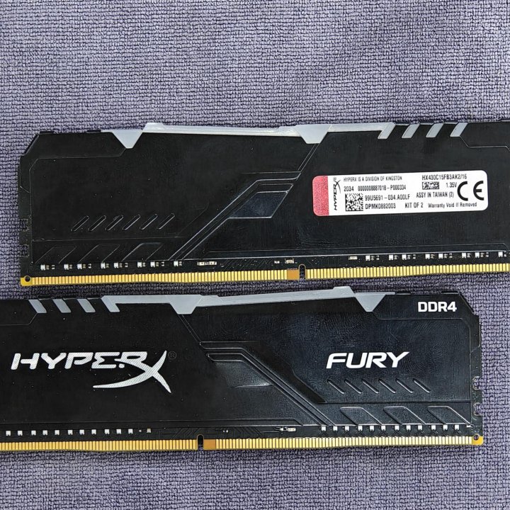 ОЗУ Kingston HyperX FURY Black RGB 16 ГБ 3000 МГц