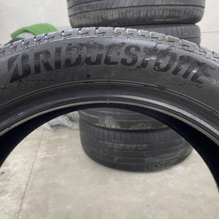 Продаётся одна летняя шина 205/50/17 Bridgestone