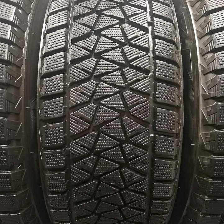 Bridgestone Blizzak DM-V2 R17 245/65 107S