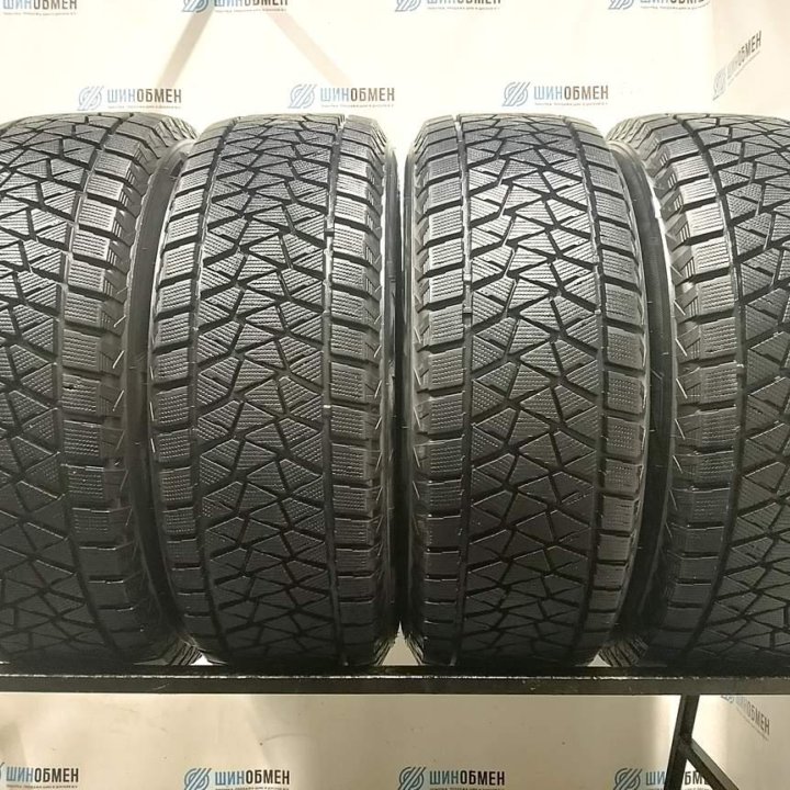 Bridgestone Blizzak DM-V2 R17 245/65 107S