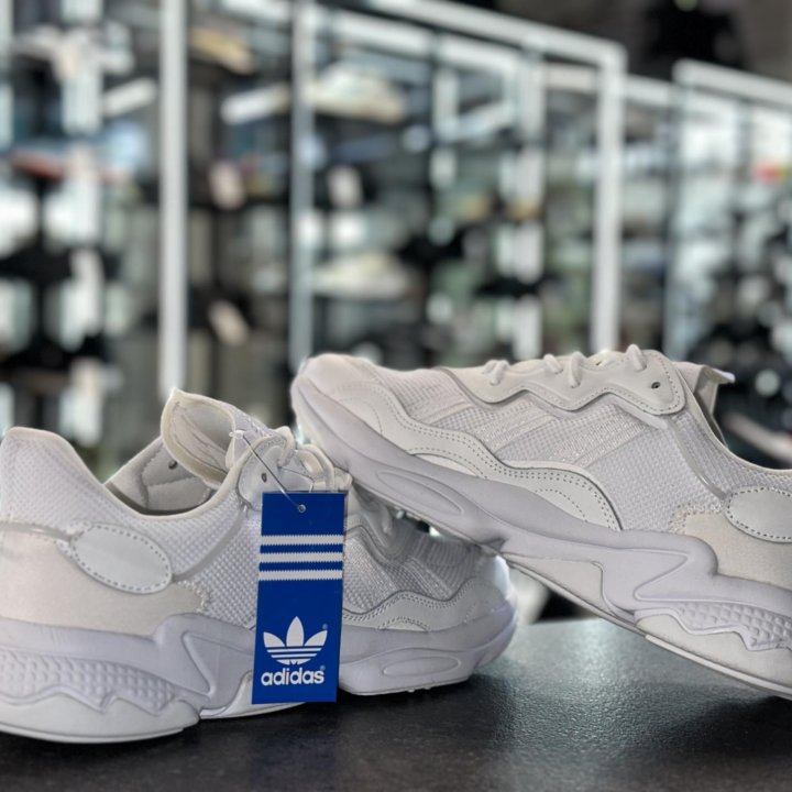 Кроссовки Adidas Ozweego