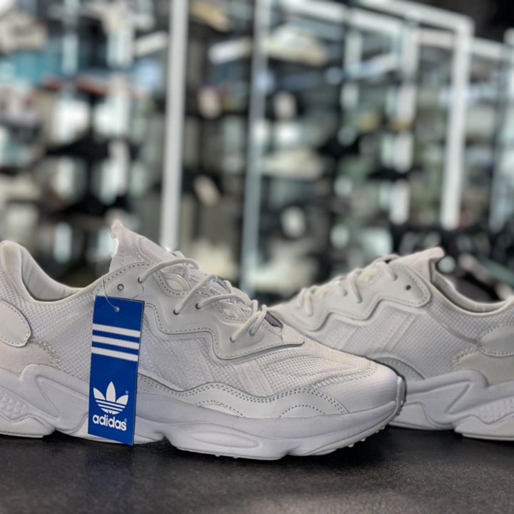 Кроссовки Adidas Ozweego