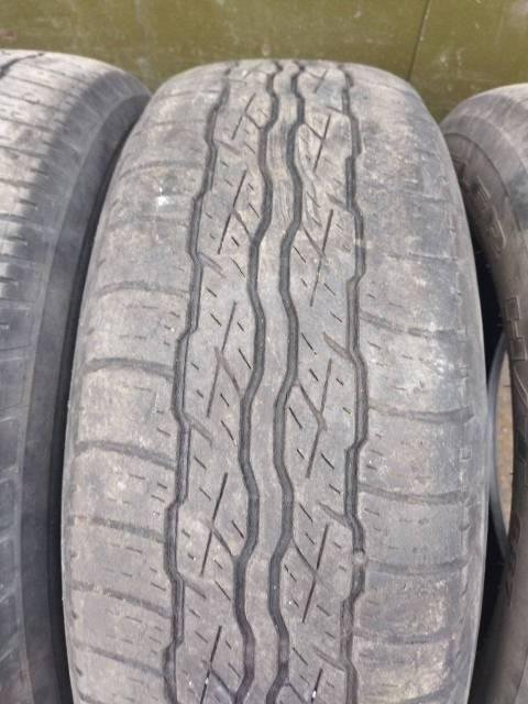 Шины летние 225/65/17 Bridgestone