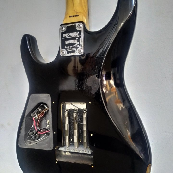 Электрогитара Washburn MG mercury series