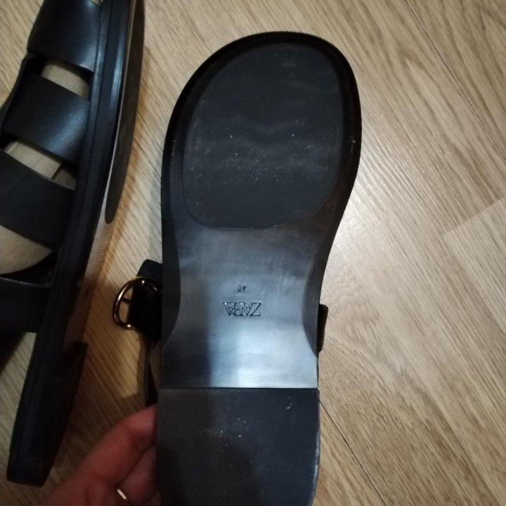 Сандалии Zara 40