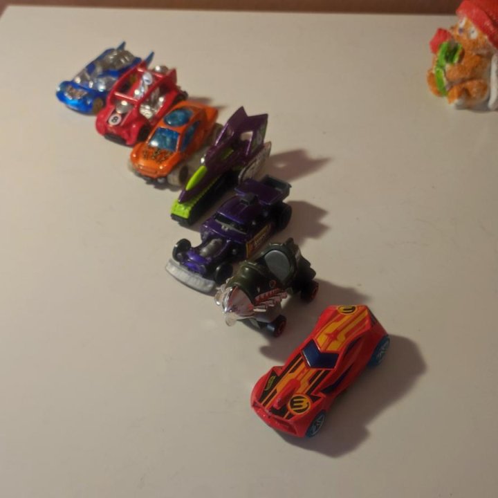 Машинки Hot wheels