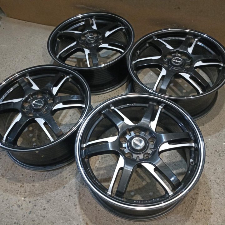 Rays Gram Light 57Accelerate R17 5x114.3