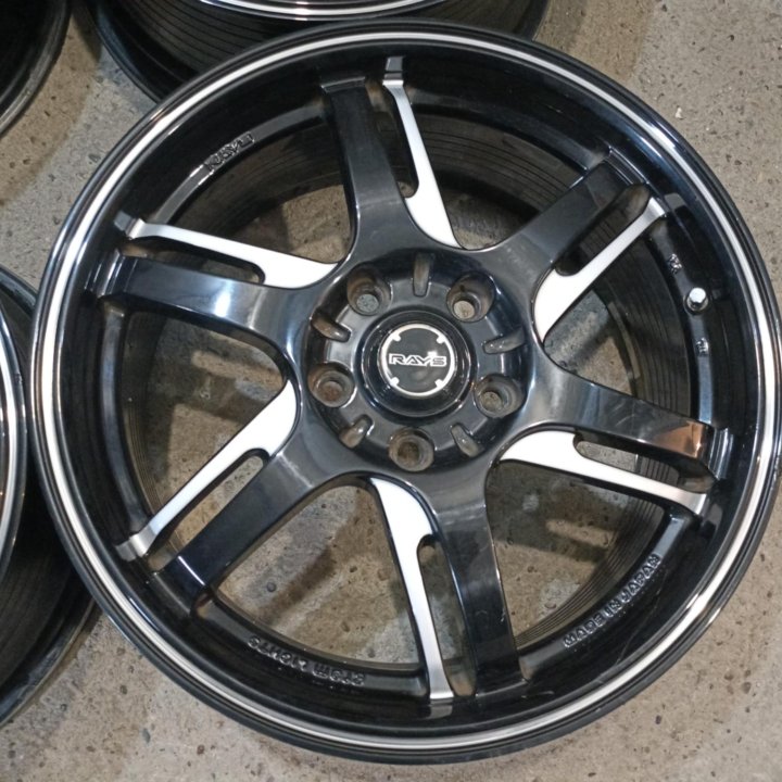 Rays Gram Light 57Accelerate R17 5x114.3