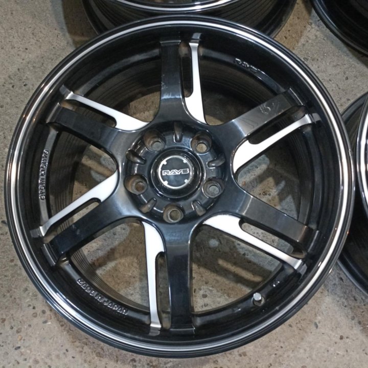 Rays Gram Light 57Accelerate R17 5x114.3