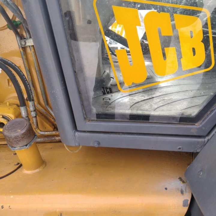 Экскаватор-погрузчик JCB 4CX