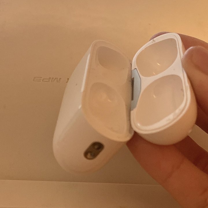 кейс от airpods pro 2