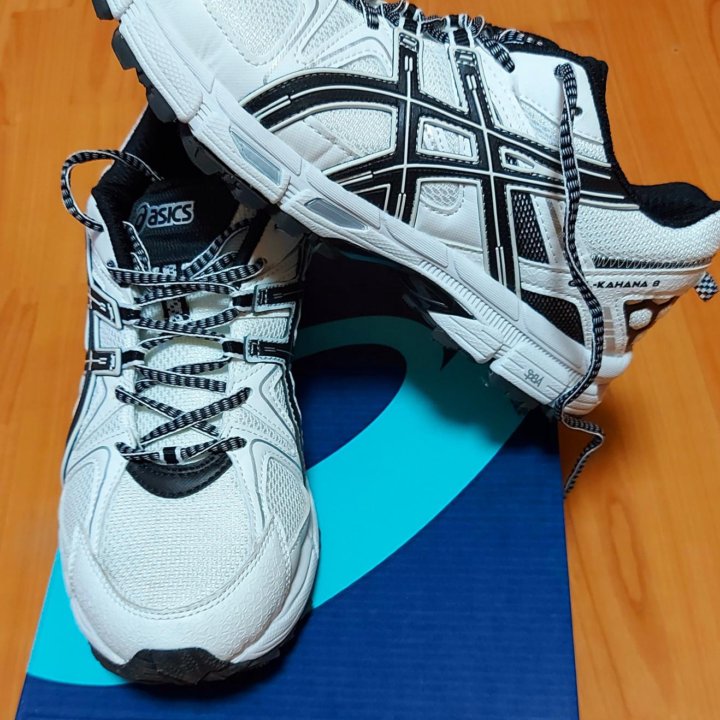 Asics Gel Kahana 8 white 42р. 26.5см