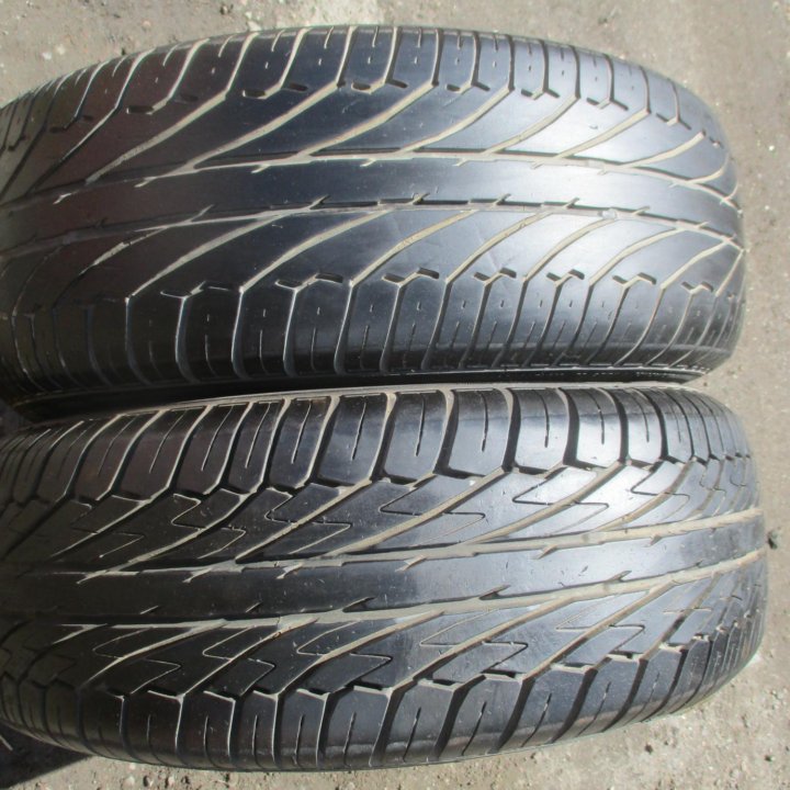 2шт 205 \ 65 R15 Dunlop