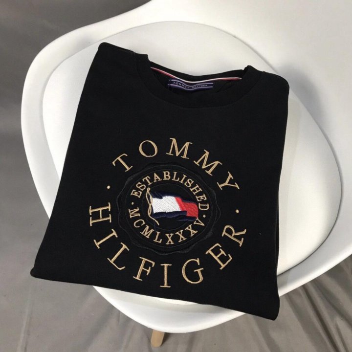 Tommy Hilfiger толстовка