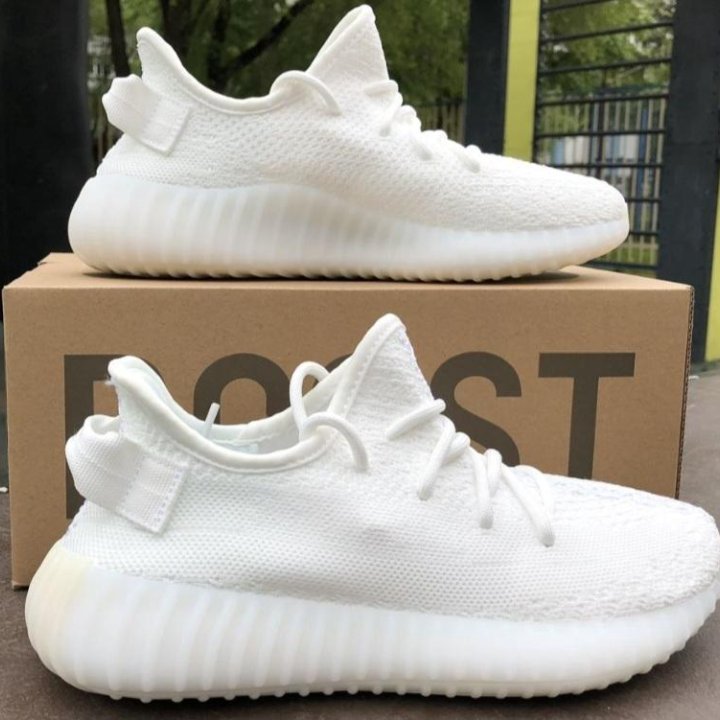 Кроссовки Adidas Yeezy Boost 350