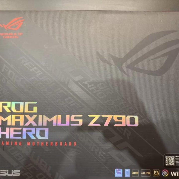 Материнка Asus z790 hero