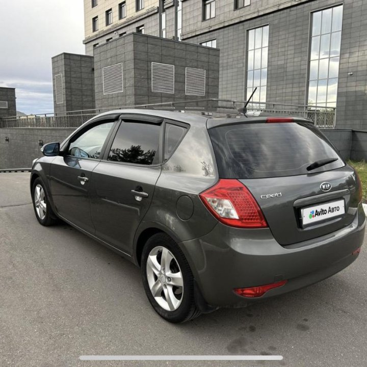 Kia Cee'd, 2010