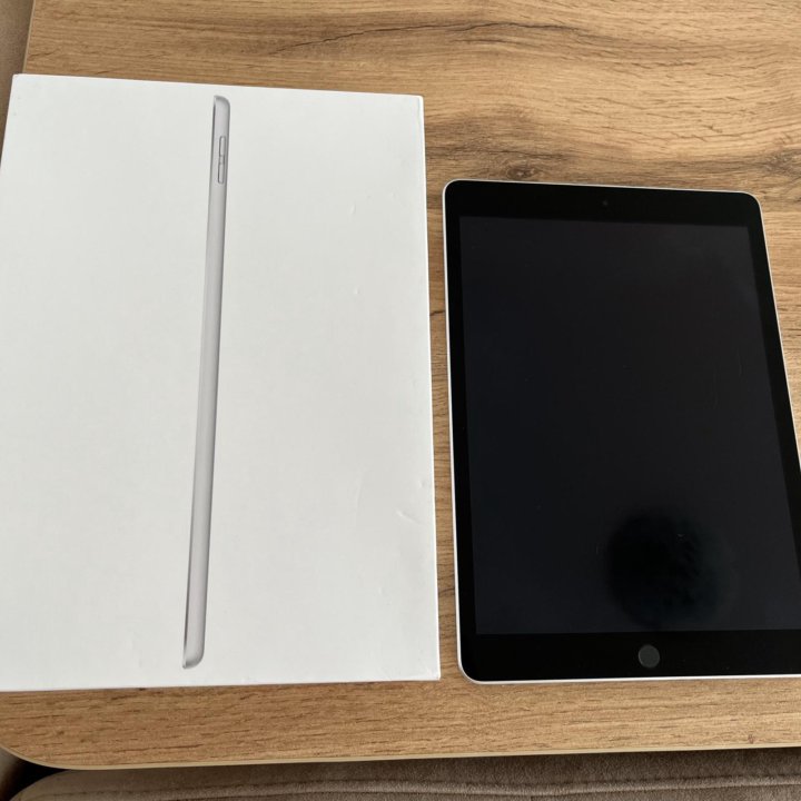 Планшет Apple iPad 10.2 2021, 256 ГБ, серебристый