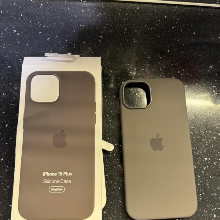 Чехол iPhone 15 plus новый