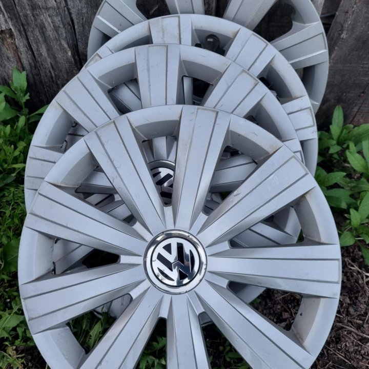 Продаю колпаки на volkswagen r14