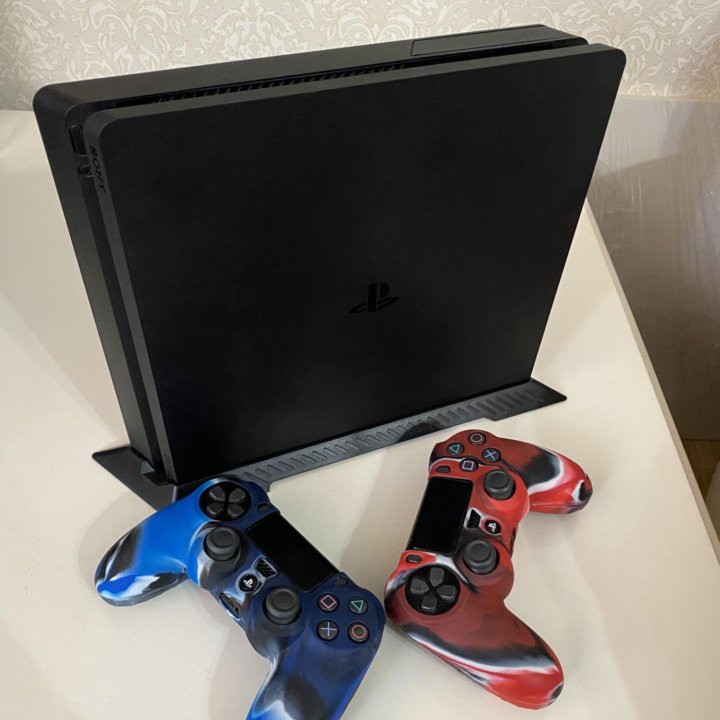 PlayStation 4 slim