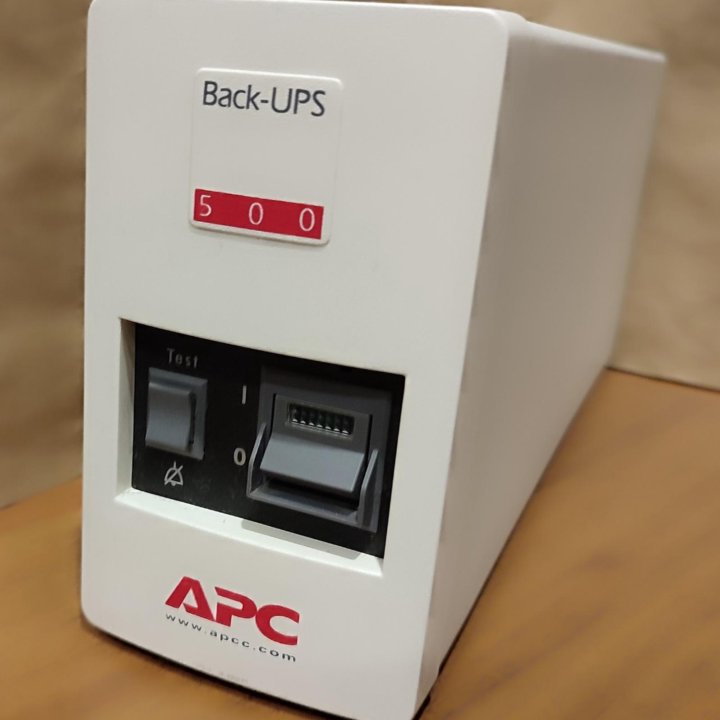 Ибп APC Back-UPS