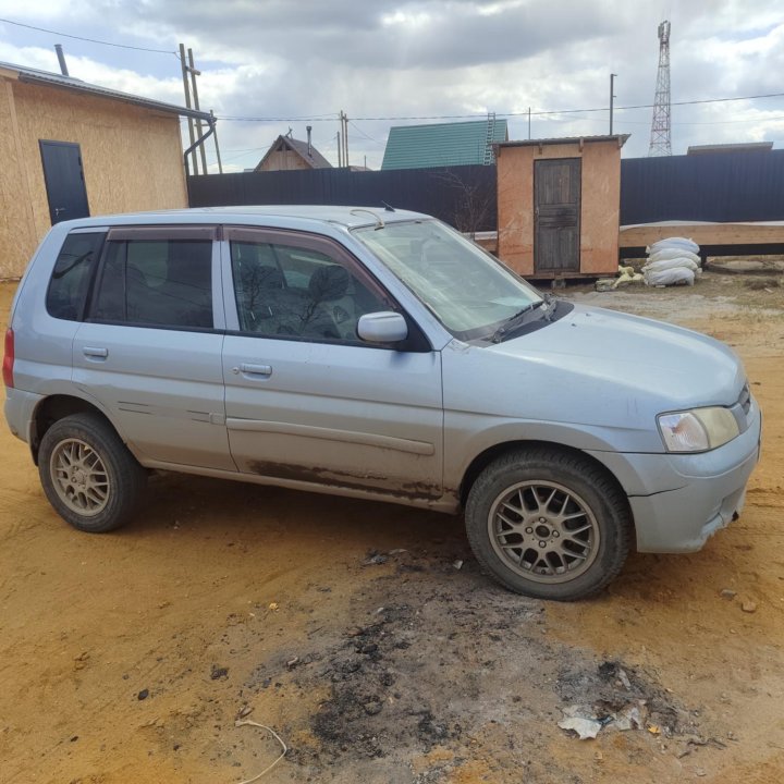 Mazda Demio, 2001