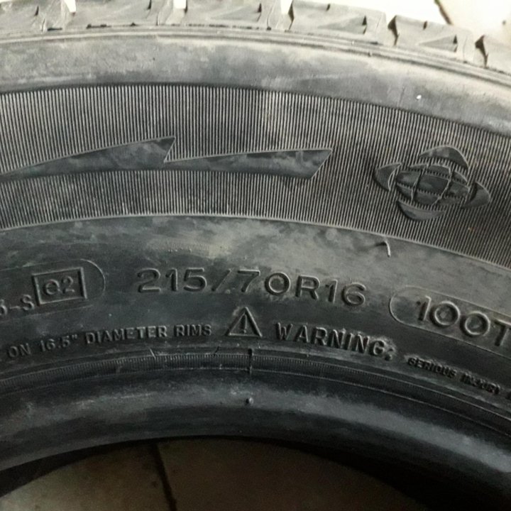 Одна шина Michelin 215 70 R16