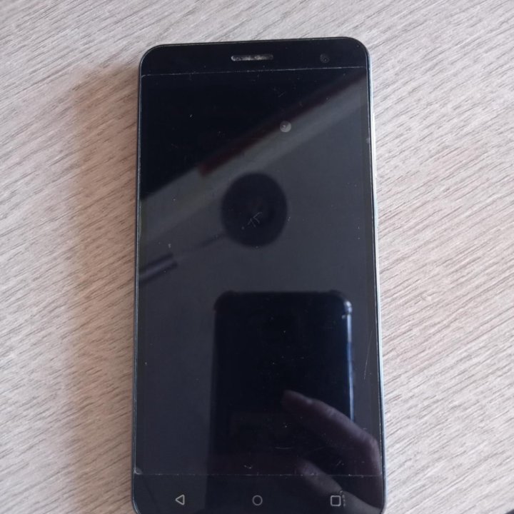 Телефон fly fs504